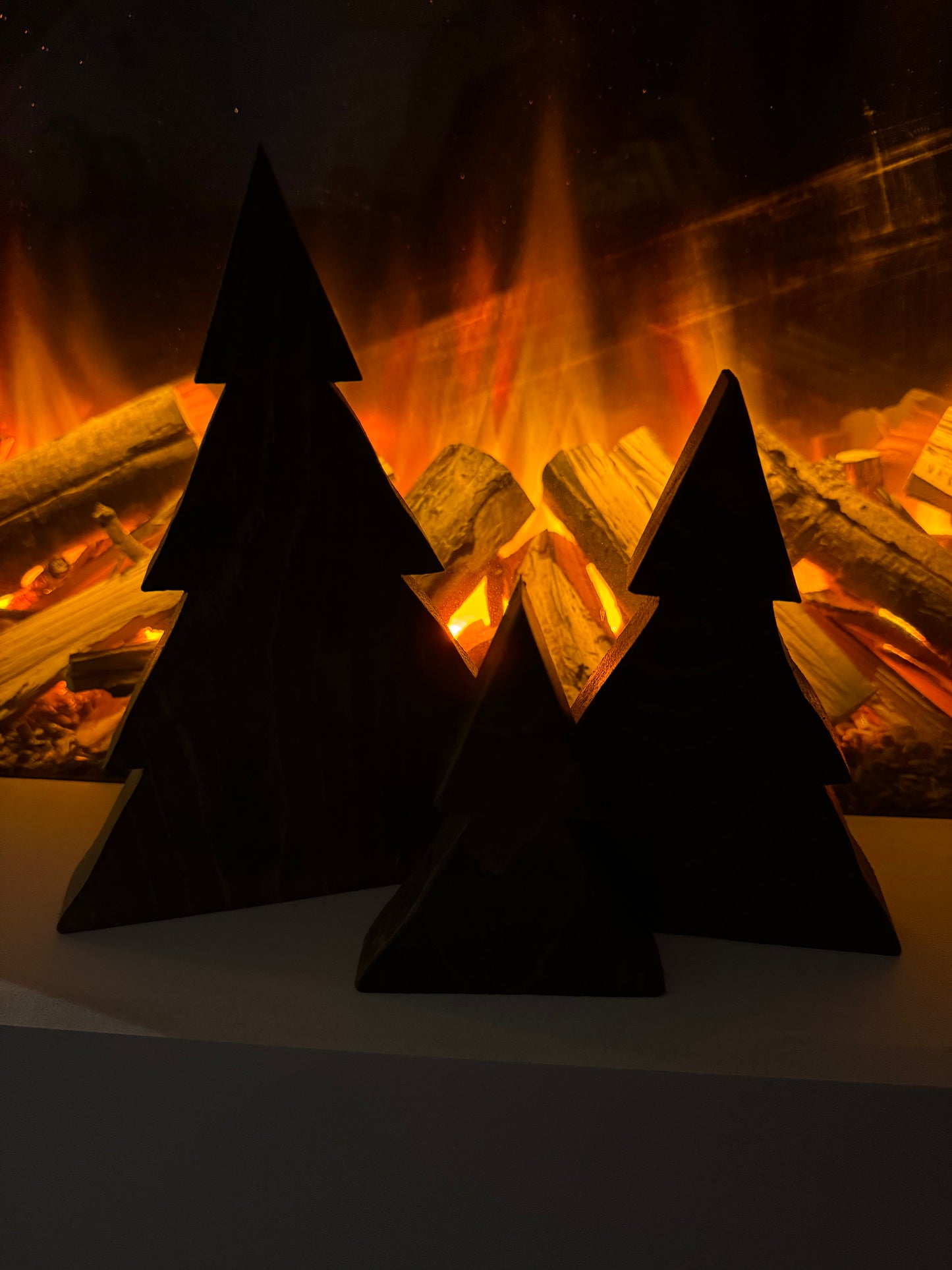 Set of 3 Wooden Christmas Trees – Handcrafted Rustic Decor. FREE Delivery..