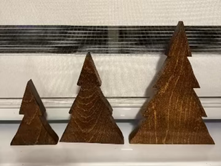 Set of 3 Wooden Christmas Trees – Handcrafted Rustic Decor. FREE Delivery..